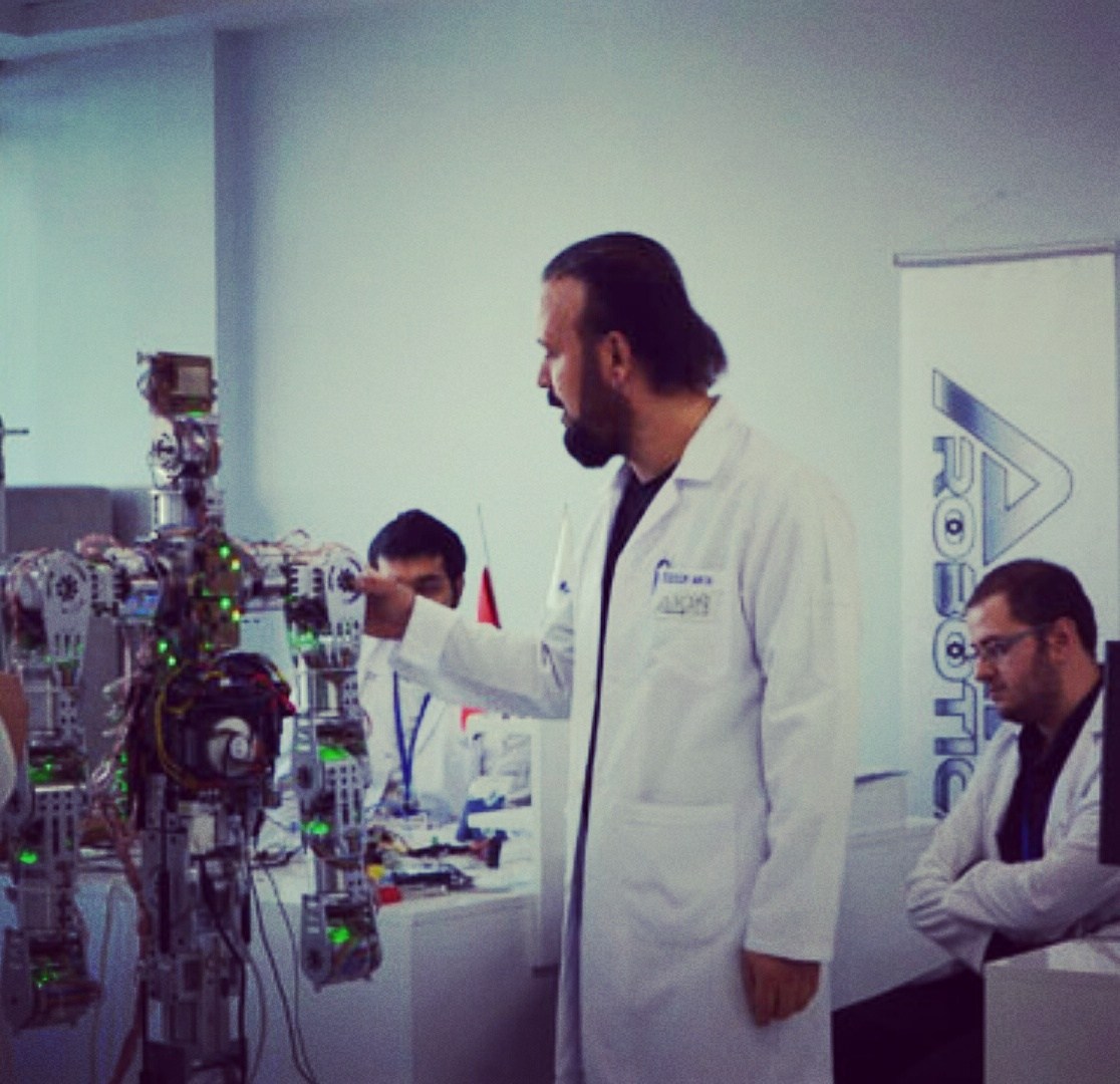 Akınsoft and Akın Robotics — Robotics Software Engineer and Software Department Manager - akinsoft.robotik.uretim.jpg